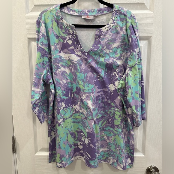 The Quaker factory 3/4 sleeve plus Sz blouse v-neck studded detail size 2X. EUC - Picture 1 of 5